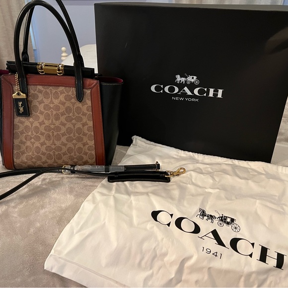 Coach Handbags - Authentic coach purse with shoulder strap, dust bag, and box.